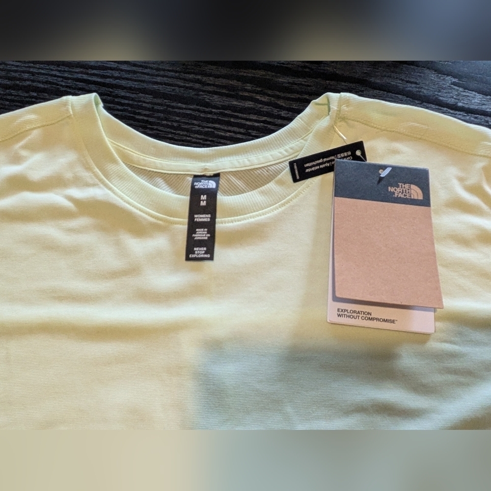 THE NORTH FACE women Long Sleeve Actiwear Top Shirt lime Green Sz M Running New - Picture 8 of 13